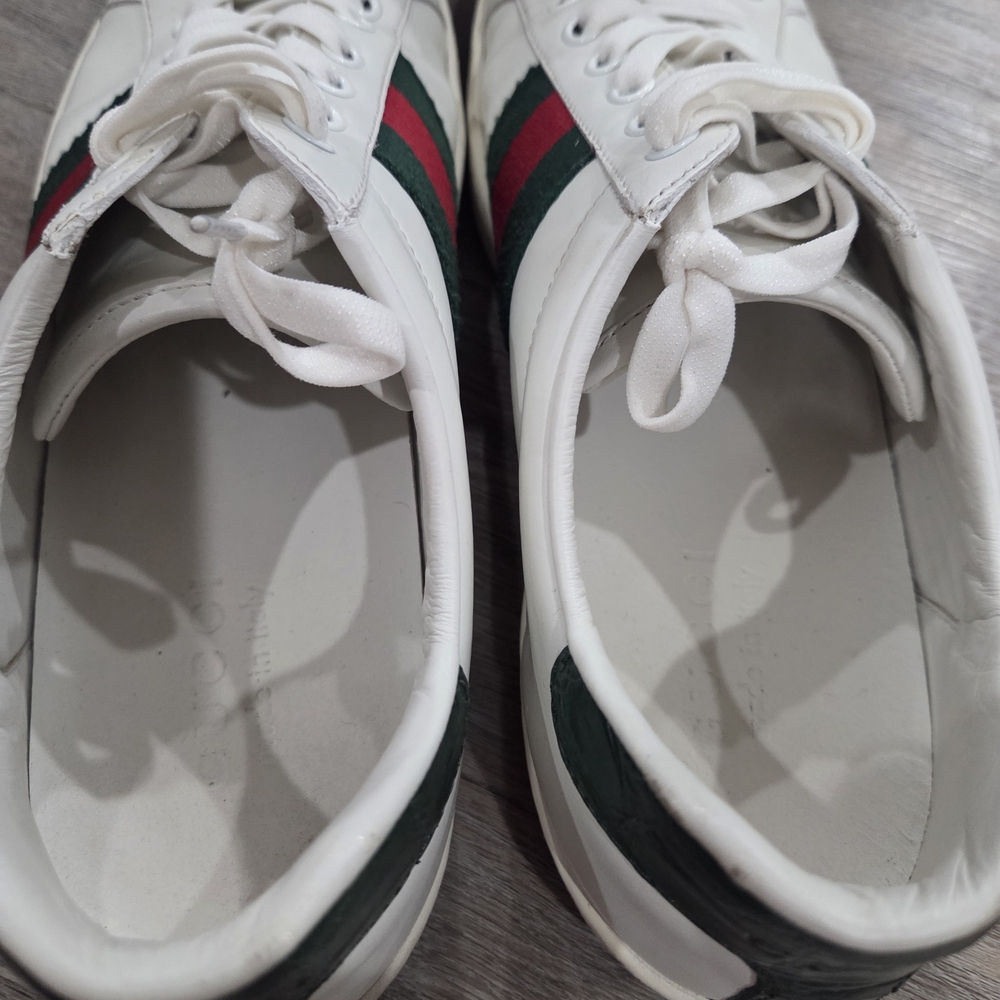Gucci Men's White and Green Sneakers - Picture 3 of 13